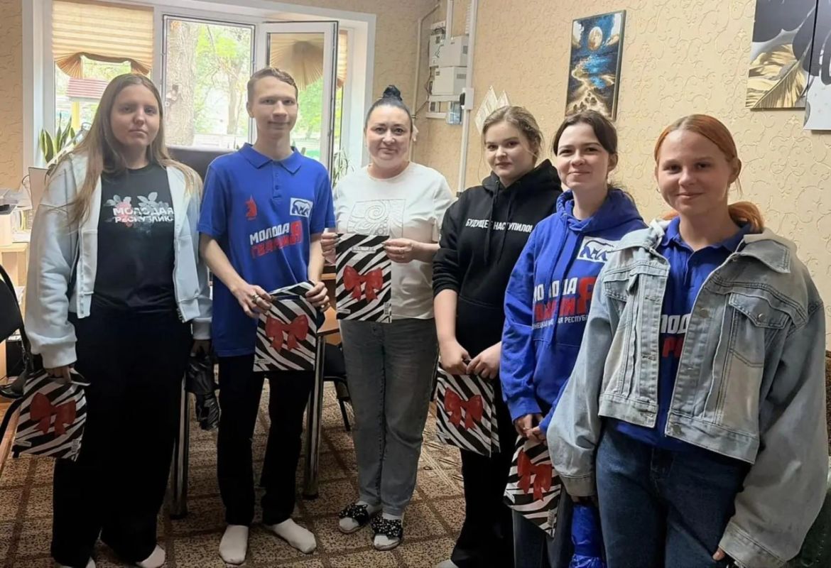 В Ждановке поздравили сотрудников детского сада