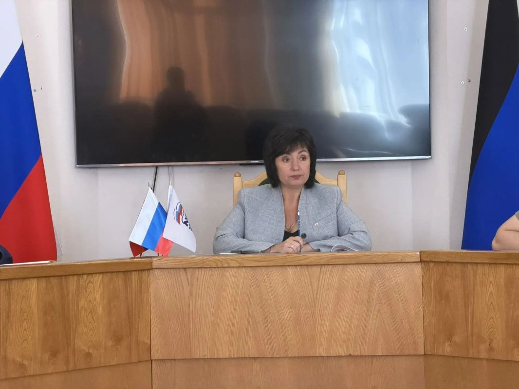 Глава Тельмановского округа Наталья Великодная провела заседание межведомственной комиссии по профилактике правонарушений Глава Тельмановского округа Наталья Великодная провела заседание межведомственной комиссии по профилактике правонарушений