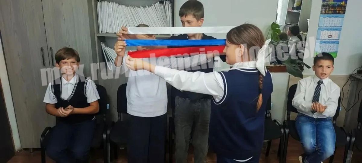 В преддверии Дня воссоединения ДНР, ЛНР, Запорожской и Херсонской областей с Российской Федерацией в Пролетарском районе состоялась интерактивная игра «Моя Родина — Россия» для детей-сирот и детей, оставшихся без... В преддверии Дня воссоединения ДНР, ЛНР, Запорожской и Херсонской областей с Российской Федерацией в Пролетарском районе состоялась интерактивная игра «Моя Родина — Россия» для детей-сирот и детей, оставшихся без...