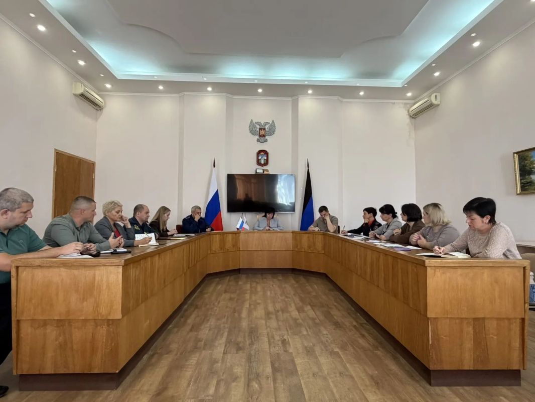 Глава Тельмановского округа Наталья Великодная провела заседание межведомственной комиссии по профилактике правонарушений Глава Тельмановского округа Наталья Великодная провела заседание межведомственной комиссии по профилактике правонарушений