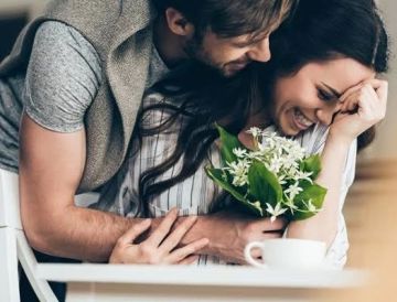 Скажем так: любовь – это способность удивляться любимому человеку, которого знаешь глубоко и досконально
