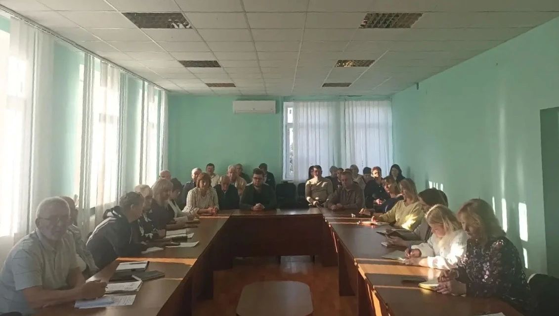 Василий Овчаров: Сегодня, 28 сентября 2026 года, состоялось аппаратное совещание с начальниками структурных подразделений Администрации Новоазовского муниципального округа, территориальных подразделений министерств и... Василий Овчаров: Сегодня, 28 сентября 2026 года, состоялось аппаратное совещание с начальниками структурных подразделений Администрации Новоазовского муниципального округа, территориальных подразделений министерств и...