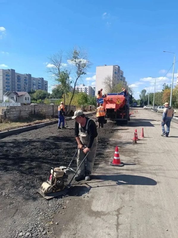 На выходных в Мариуполе благоустроили очередные общественные пространства На выходных в Мариуполе благоустроили очередные общественные пространства