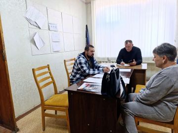 Первый заместитель главы администрации Амвросиевского муниципального округа Борис Бутко провел личный прием граждан