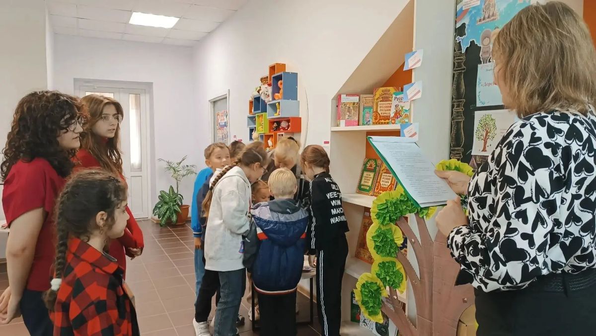 Творческая лаборатория «Дерево единства» Творческая лаборатория «Дерево единства»