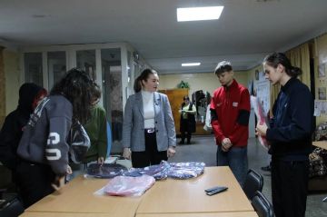 Роман Конев: 29 сентября заместитель председателя Горловского городского совета ДНР София Потапова проинспектировала пункты временного размещения (ПВР) граждан, прибывших из освобождённых районов республики