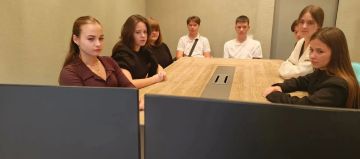 На базе Дома молодежи прошла первая дипломатическая встреча посвященная началу учебного года