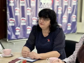 В Мангуше прошел круглый стол с семьями, воспитывающими детей с ОВЗ