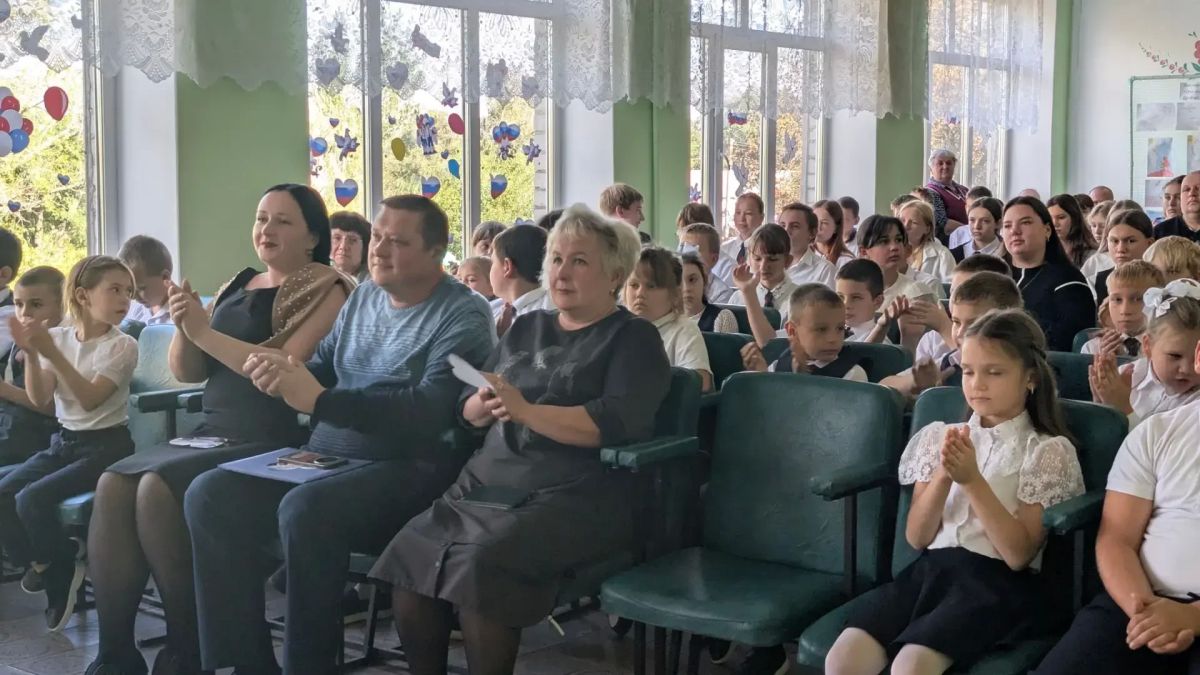 29 сентября в ГБОУ "СТАРЧЕНКОВСКАЯ ШКОЛА ВОЛОДАРСКОГО М.О." состоялся праздничный концерт «Навеки с Россией», посвященный Дню воссоединения Донецкой Народной Республики, Луганской Народной Республики, Запорожской области и... 29 сентября в ГБОУ "СТАРЧЕНКОВСКАЯ ШКОЛА ВОЛОДАРСКОГО М.О." состоялся праздничный концерт «Навеки с Россией», посвященный Дню воссоединения Донецкой Народной Республики, Луганской Народной Республики, Запорожской области и...