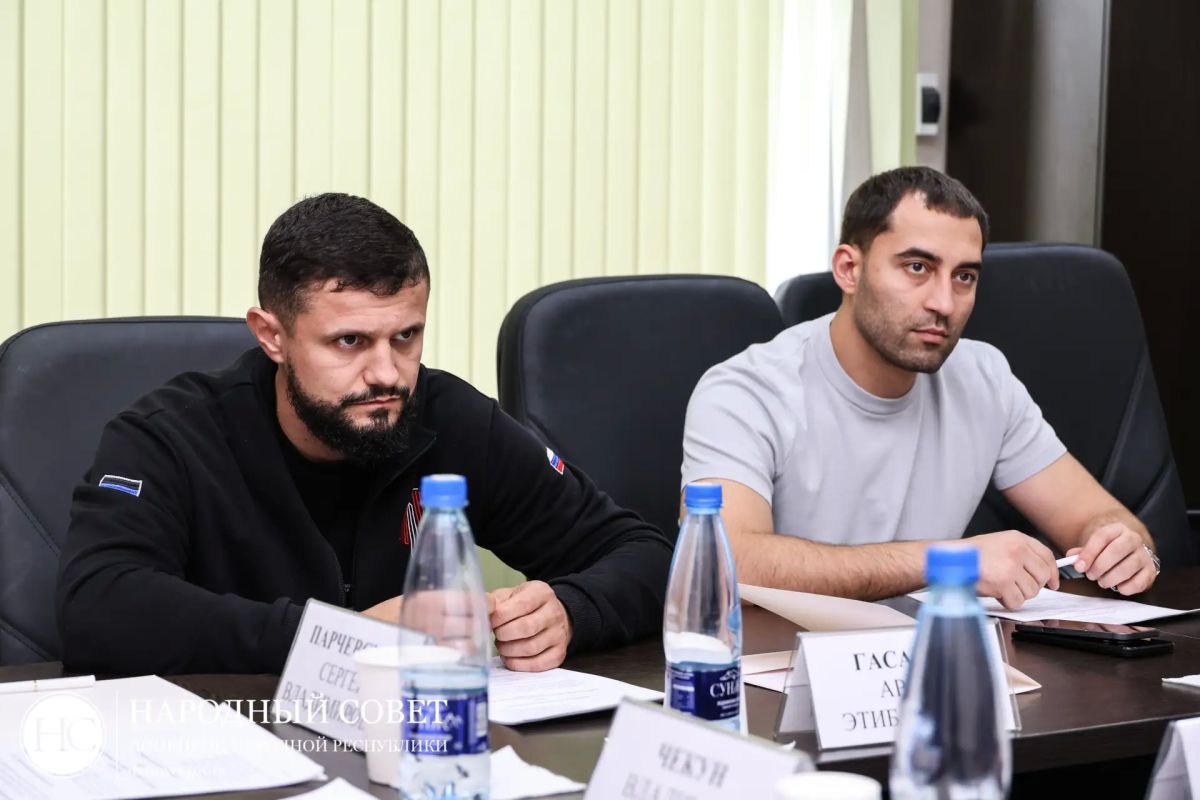 Депутаты готовят к принятию закон «О детско-юношеском спорте в Донецкой Народной Республике» Депутаты готовят к принятию закон «О детско-юношеском спорте в Донецкой Народной Республике»