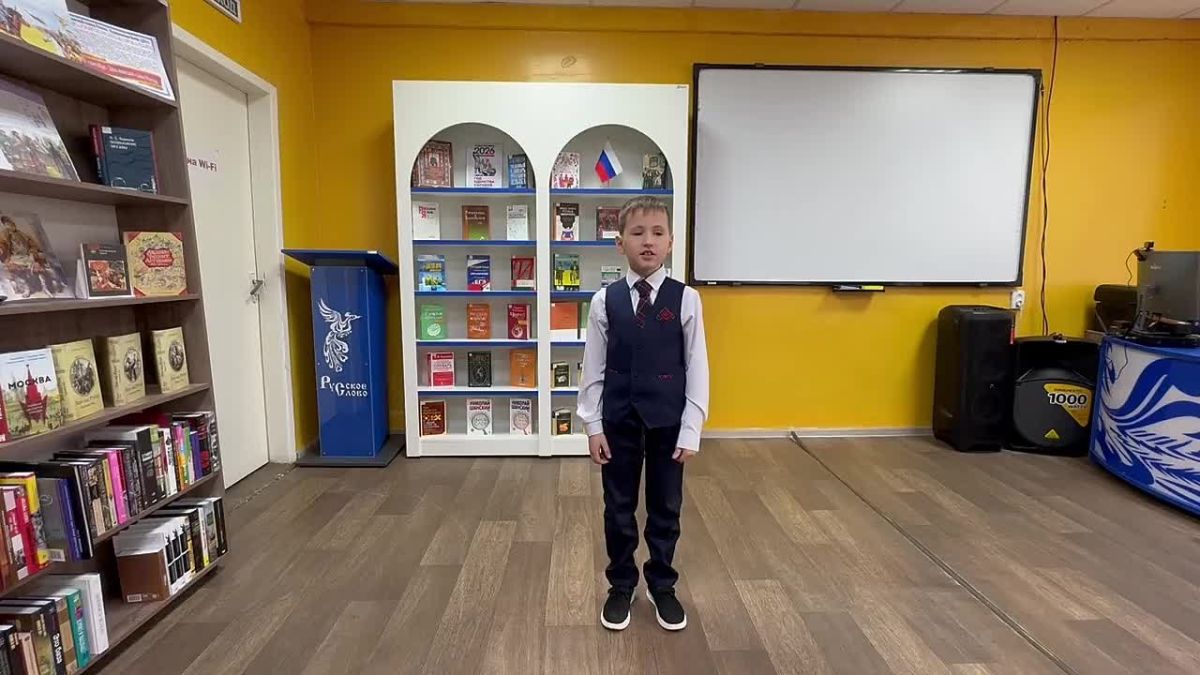 В Кировском прошел поэтический вечер ко Дню воссоединения ДНР, ЛНР, Запорожской и Херсонской областей с Россией