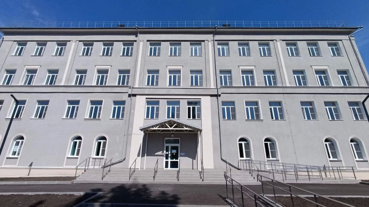 Олег Трофимов: В Мариуполе завершается восстановление Дворца детского и юношеского творчества