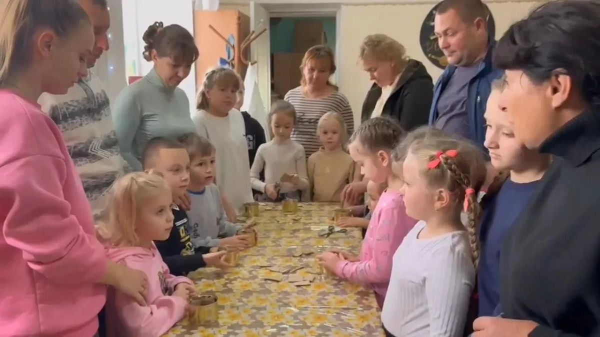 В стенах Ялтинского Дома Культуры состоялось очень важное и душевное событие — мастеркласс по изготовлению окопных свечей для наших защитников! В стенах Ялтинского Дома Культуры состоялось очень важное и душевное событие — мастеркласс по изготовлению окопных свечей для наших защитников!