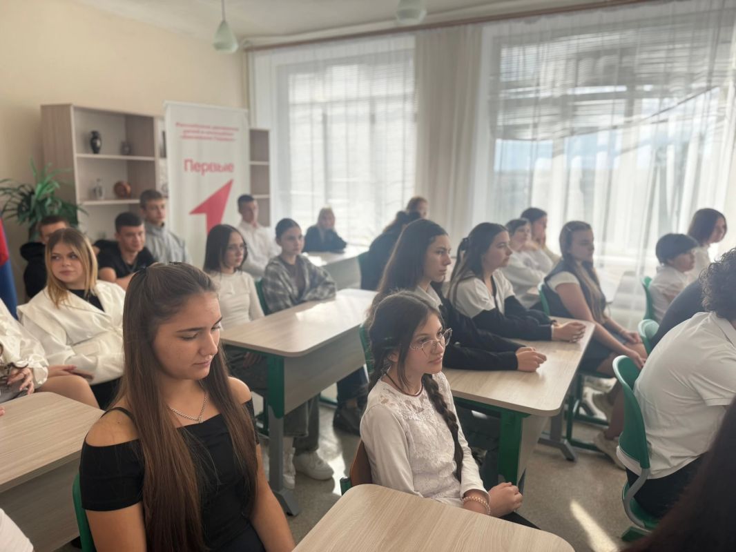 «Вектор дружбы»: школьники ДНР и Тверской области провели онлайн-встречу в честь воссоединения с Россией «Вектор дружбы»: школьники ДНР и Тверской области провели онлайн-встречу в честь воссоединения с Россией