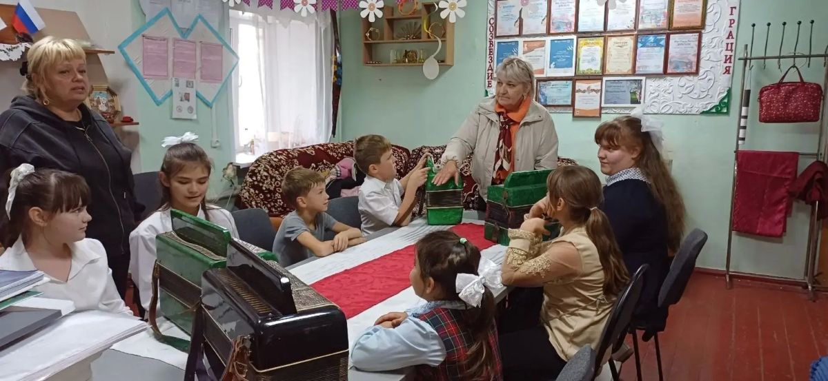 В учреждениях культуры Снежного прошли осенние мероприятия В учреждениях культуры Снежного прошли осенние мероприятия