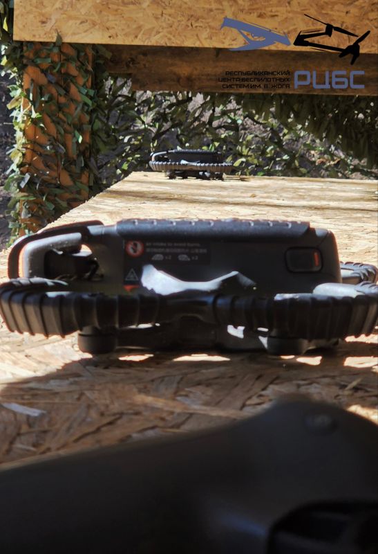 Полёты на DJI Avata 2. На занятиях курсанты продолжают отрабатывать практические навыки управления БПЛА Полёты на DJI Avata 2. На занятиях курсанты продолжают отрабатывать практические навыки управления БПЛА