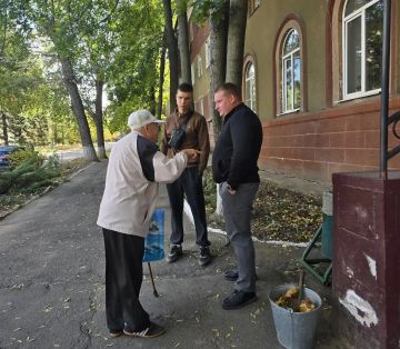 Начальник территориального отдела Дмитрий Александрович Пасько провел очередную встречу с жителями поселка Новый Свет