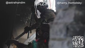 Дмитрий Астрахань: Друзья, мы вместе с Игорем Гомольским, Владимиром Разиным и Народным фронтом продолжаем наш совместный сбор средств для подразделения специального назначения, которое действует на Донецком направлении!
