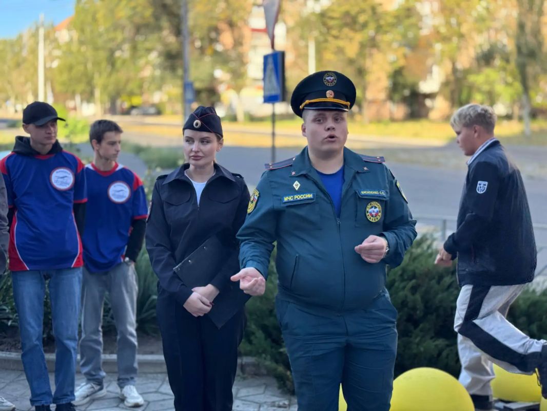 29 сентября 2026 года в Донецкой академии транспорта в рамках комплекса профилактических мероприятий «Внимание! Дети!» и федеральной программы «Обучение служением» волонтеры проекта «За безопасность дорожного движения»... 29 сентября 2026 года в Донецкой академии транспорта в рамках комплекса профилактических мероприятий «Внимание! Дети!» и федеральной программы «Обучение служением» волонтеры проекта «За безопасность дорожного движения»...