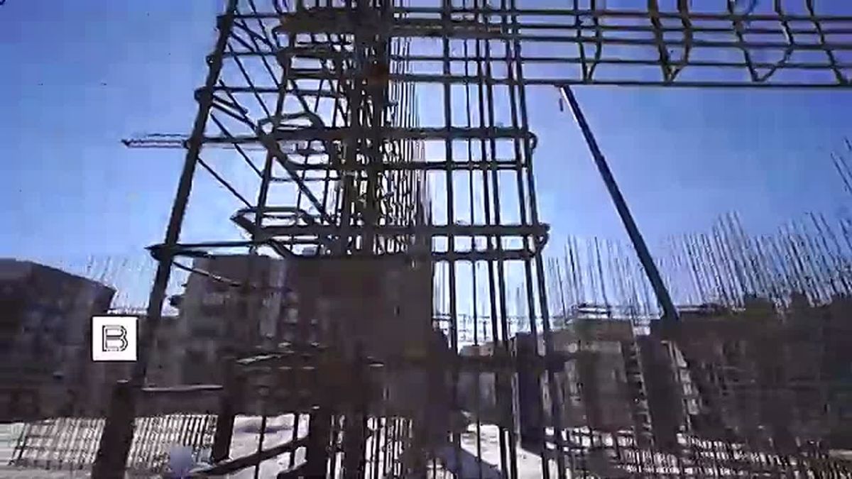 Годовщину воссоединения ДНР и ЛНР, Херсонской и Запорожской областей с Россией отмечают и строители