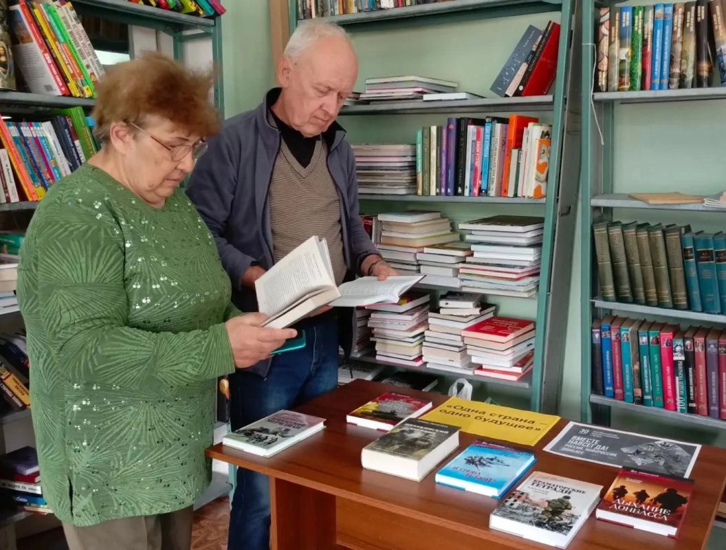 В МБУ «Светлодарская городская библиотека для взрослых» состоялось патриотическое мероприятие «Одна страна-одно будущее», приуроченное к празднованию Дня воссоединения Донецкой и Луганской народных республик, а также...