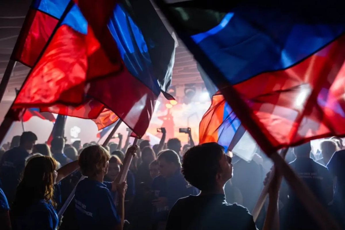 Владислав Подкова: Дорогие жители Донецкой Народной Республики, от всей души поздравляю вас с Днём воссоединения Донбасса с Россией! Владислав Подкова: Дорогие жители Донецкой Народной Республики, от всей души поздравляю вас с Днём воссоединения Донбасса с Россией!