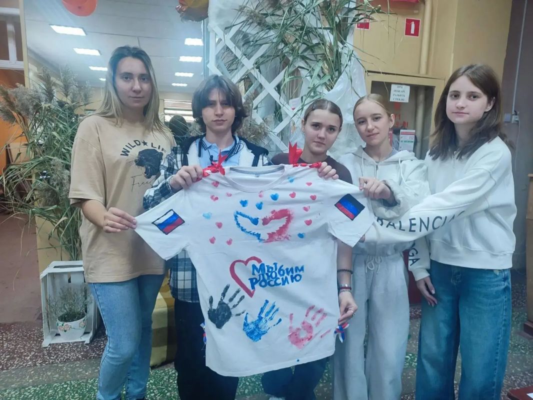 30 сентября мы отмечаем знаменательную дату — День воссоединения Донецкой и Луганской Народных Республик, Херсонской и Запорожской областей с Российской Федерацией 30 сентября мы отмечаем знаменательную дату — День воссоединения Донецкой и Луганской Народных Республик, Херсонской и Запорожской областей с Российской Федерацией