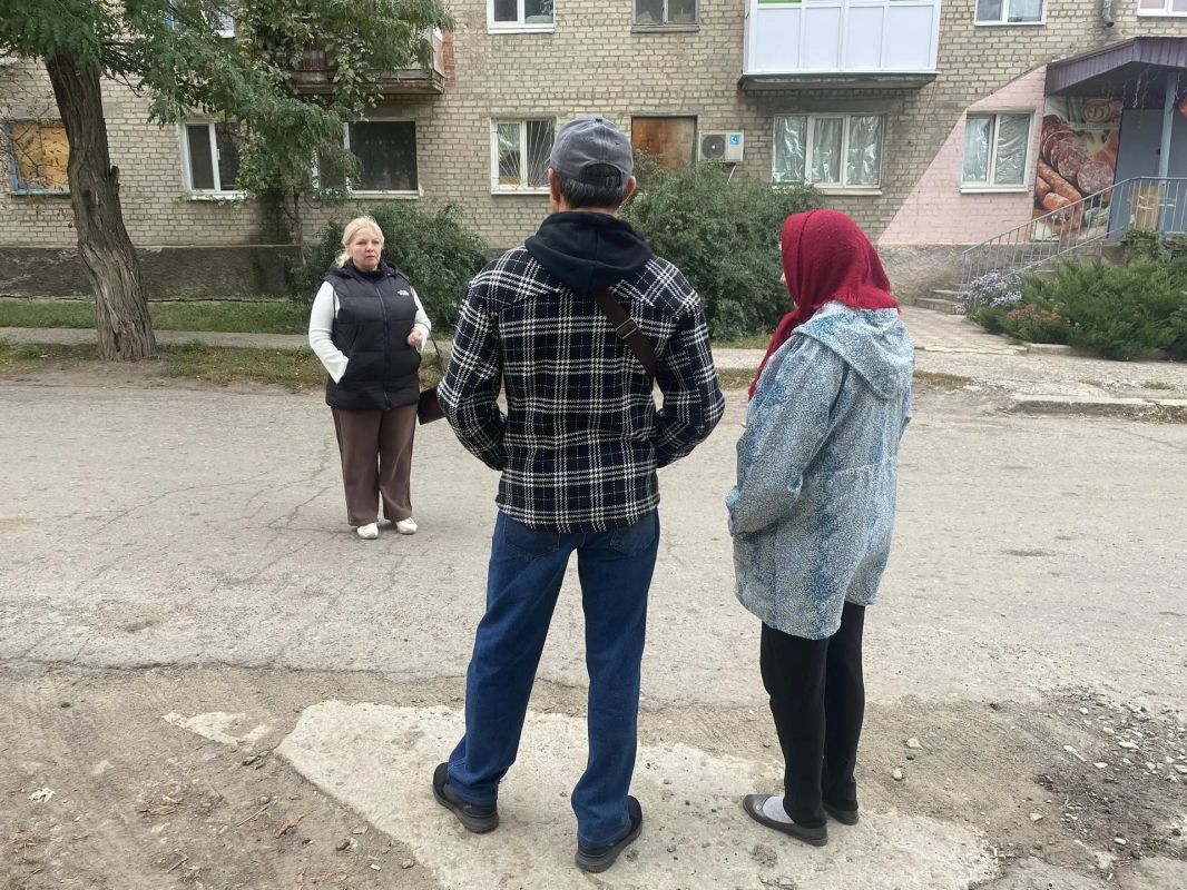 30 сентября 2026 года в посёлке городского типа Мироновский состоялась рабочая встреча жителей с заведующей Мироновским территориальным сектором Управления по работе с территориальными органами Администрации городского...