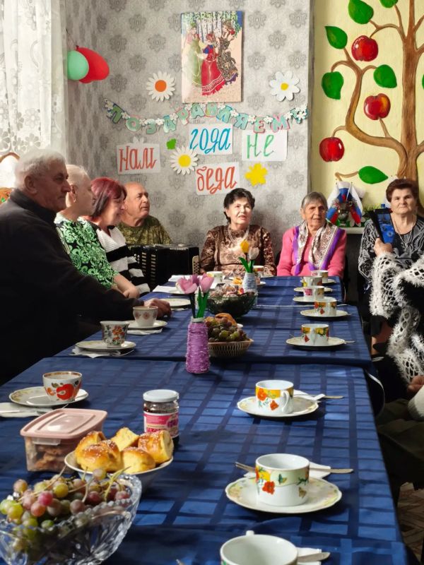«Мои года — мое богатство»: в Комплексном центре отметили День пожилого человека «Мои года — мое богатство»: в Комплексном центре отметили День пожилого человека