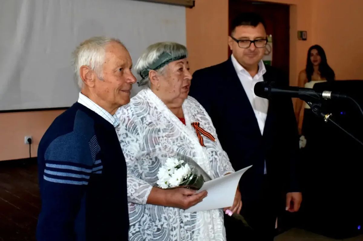 Василий Овчаров: Сегодня, 1 октября, от всего сердца поздравляем старшее, мудрое поколение Василий Овчаров: Сегодня, 1 октября, от всего сердца поздравляем старшее, мудрое поколение