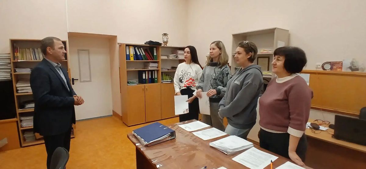 29 сентября Член Общественного совета муниципального образования Володарский муниципальный округ Коротков Е. П. провёл встречу с трудовым коллективом , ГБОУ «Володарская школа №1 им. Героя Советского Союза А. Д. Якименко...