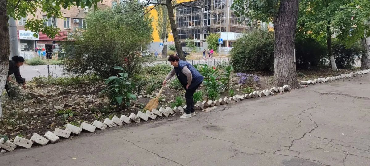 В Центрально-Городском внутригородском районе с целью реализации проекта Единой России «Городская среда» прошла еженедельная акция «Чистый четверг» В Центрально-Городском внутригородском районе с целью реализации проекта Единой России «Городская среда» прошла еженедельная акция «Чистый четверг»