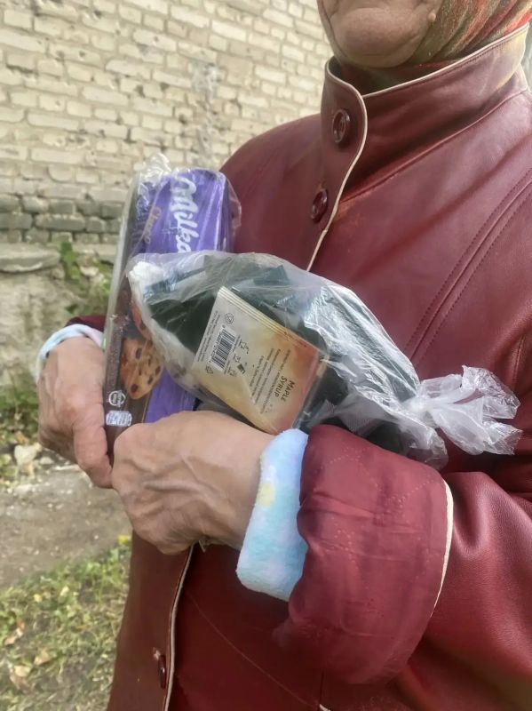От сердца к сердцу. В городском округе Иловайск в честь празднования Международного Дня пожилых людей, который ежегодно отмечается 1 октября, прошла трогательная и важная акция «От сердца к сердцу» От сердца к сердцу. В городском округе Иловайск в честь празднования Международного Дня пожилых людей, который ежегодно отмечается 1 октября, прошла трогательная и важная акция «От сердца к сердцу»