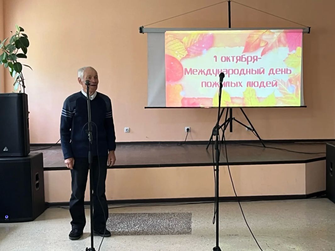 Василий Овчаров: Сегодня, 1 октября, от всего сердца поздравляем старшее, мудрое поколение Василий Овчаров: Сегодня, 1 октября, от всего сердца поздравляем старшее, мудрое поколение