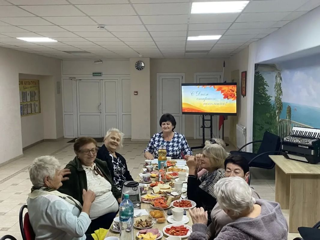 Мудрость поколений. Сегодня во всем мире отмечают Международный день пожилых людей Мудрость поколений. Сегодня во всем мире отмечают Международный день пожилых людей