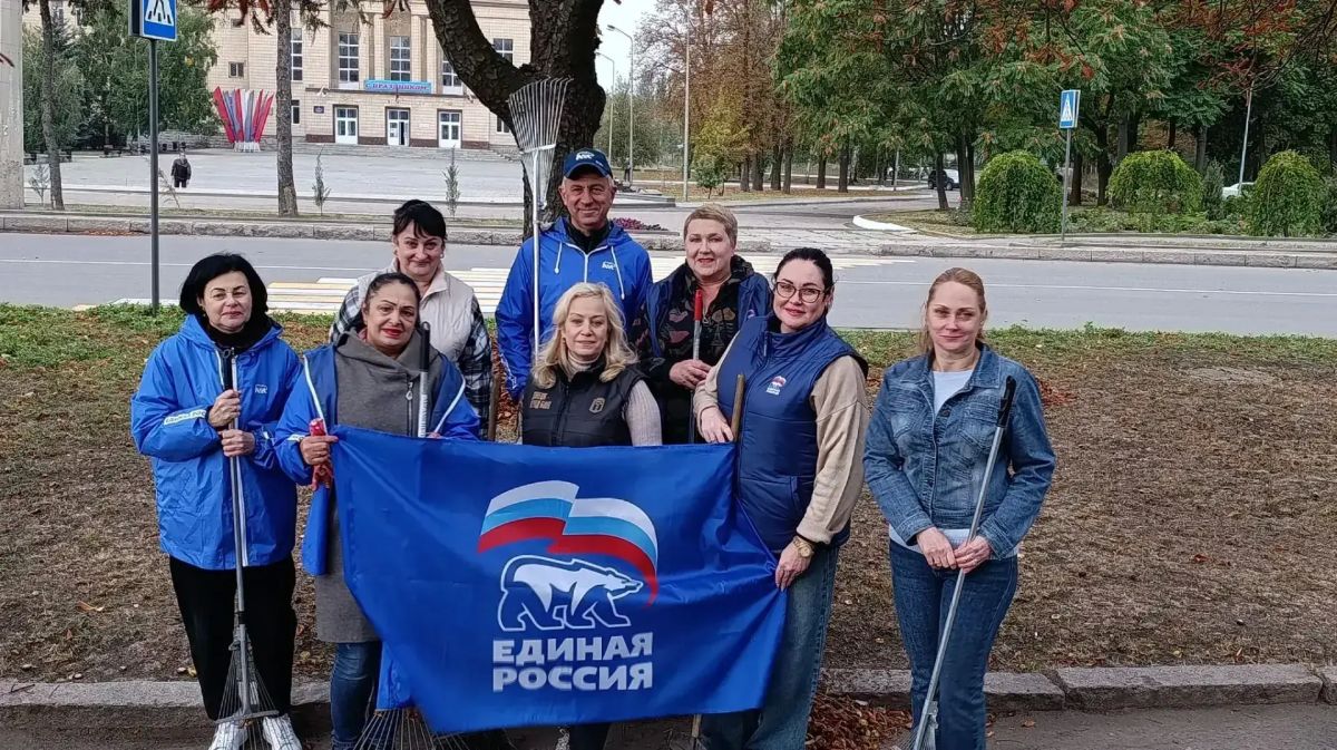Наталья Бегуненко: В рамках проекта «Городская среда» Петровский район присоединился к еженедельной акции «Чистый четверг»