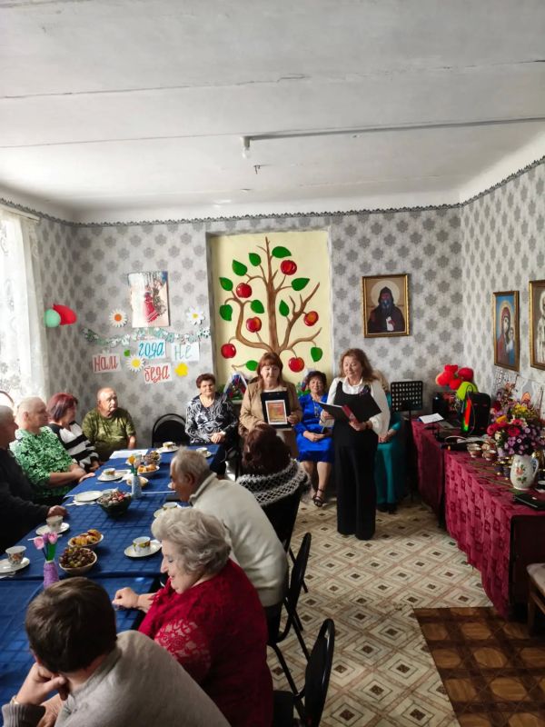 «Мои года — мое богатство»: в Комплексном центре отметили День пожилого человека «Мои года — мое богатство»: в Комплексном центре отметили День пожилого человека