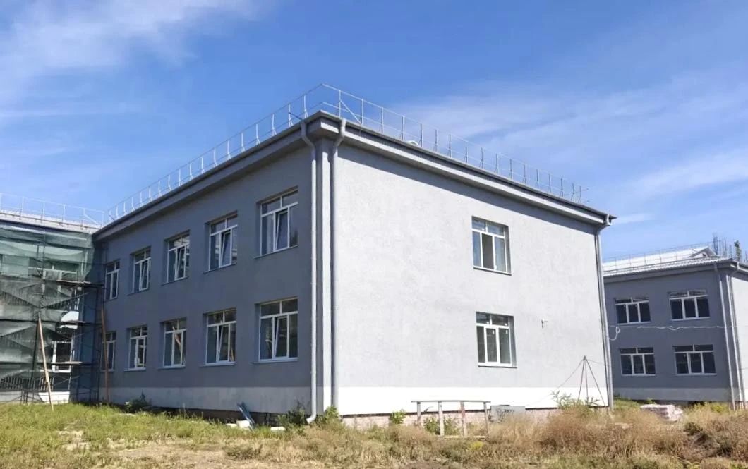 В учебном корпусе Мариупольского промышленно-технологического техникума завершаются фасадные работы