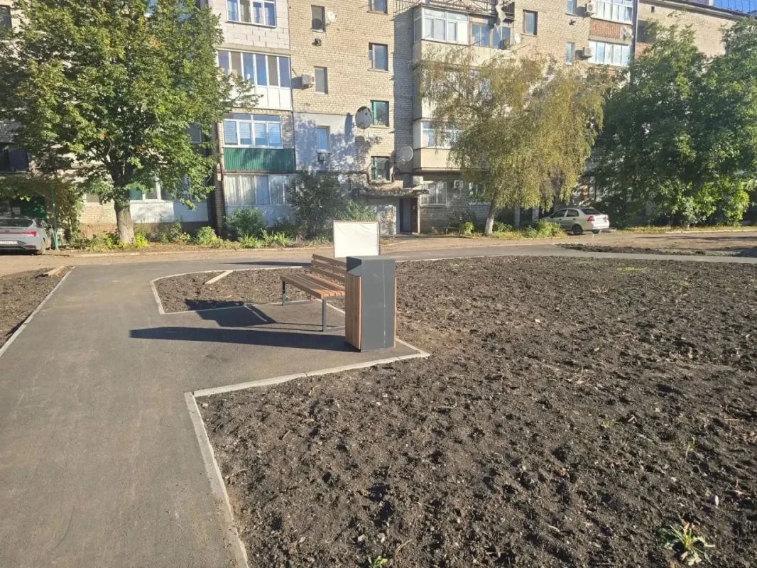 Денис Зубов: Работы по благоустройству территории, победившей в прошлом голосовании за территории по благоустройству (ФКГС) Денис Зубов: Работы по благоустройству территории, победившей в прошлом голосовании за территории по благоустройству (ФКГС)