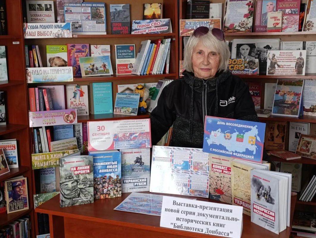 Ко Дню пожилого человека сотрудники МБУ «Дебальцевский центр культуры и досуга» организовали душевную встречу для жителей посёлка 8 Марта Ко Дню пожилого человека сотрудники МБУ «Дебальцевский центр культуры и досуга» организовали душевную встречу для жителей посёлка 8 Марта