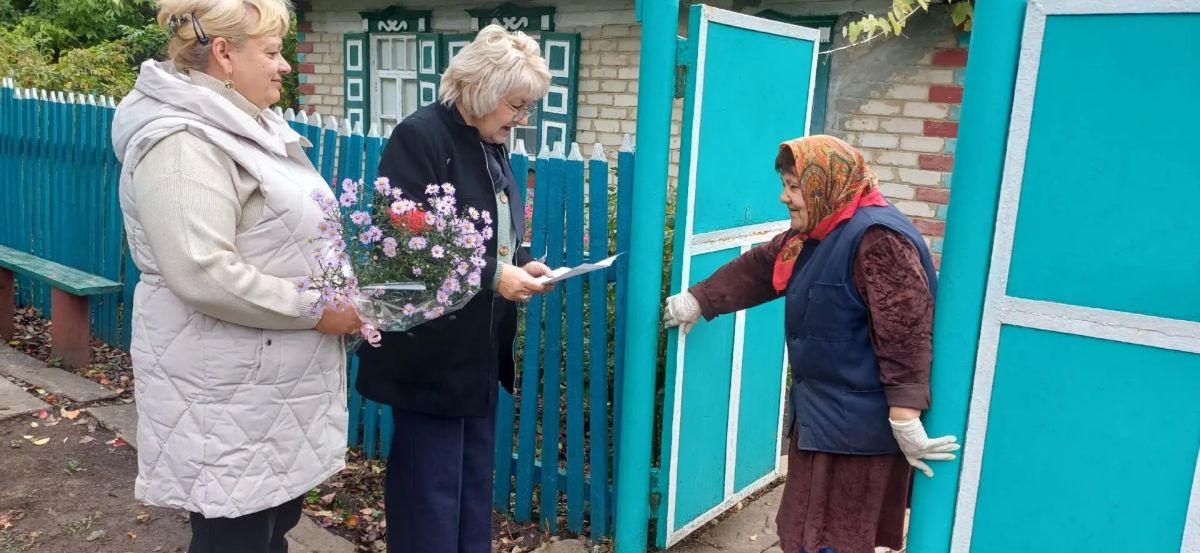 Снежнянцы подарили тепло и внимание старшему поколению Снежнянцы подарили тепло и внимание старшему поколению