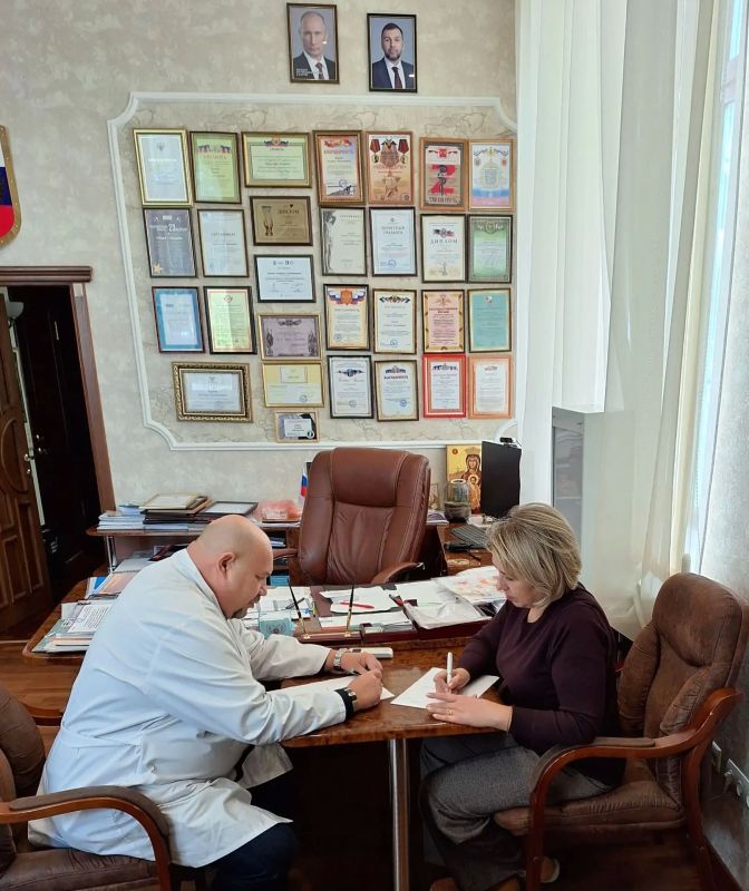 В Республиканском центре травматологии, ортопедии и нейрохирургии подписали программу укрепления здоровья медработников