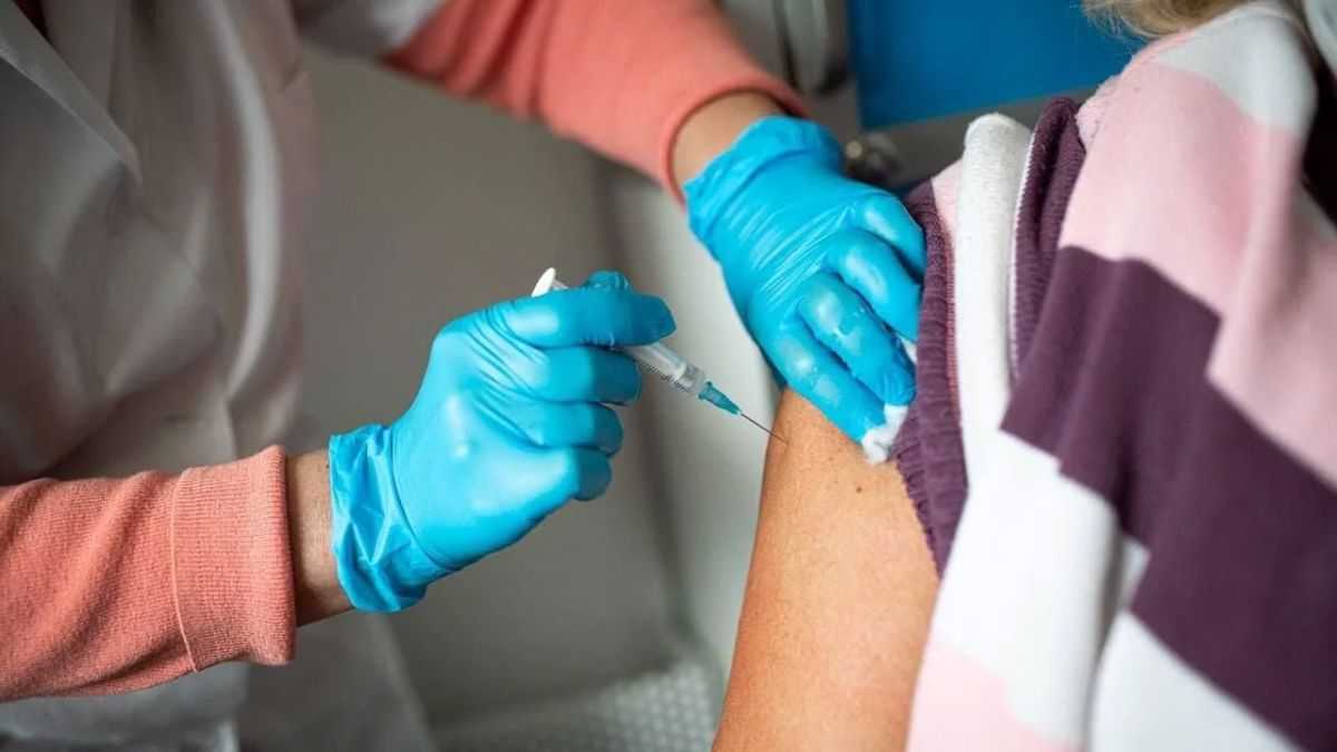 Антон Кольцов: В Мариуполе стартовала кампания по вакцинации против гриппа