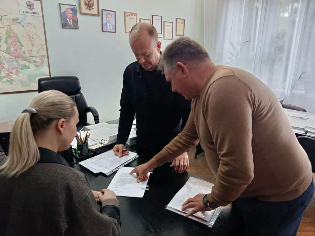 В Горловке реализуется партийный проект Единой России «Защита животного мира» В Горловке реализуется партийный проект Единой России «Защита животного мира»