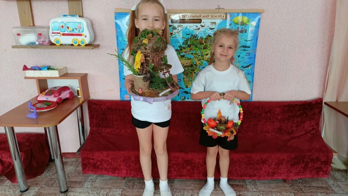 В Пантелеймоновском детском саду «Теремок» поселилась Осень В Пантелеймоновском детском саду «Теремок» поселилась Осень