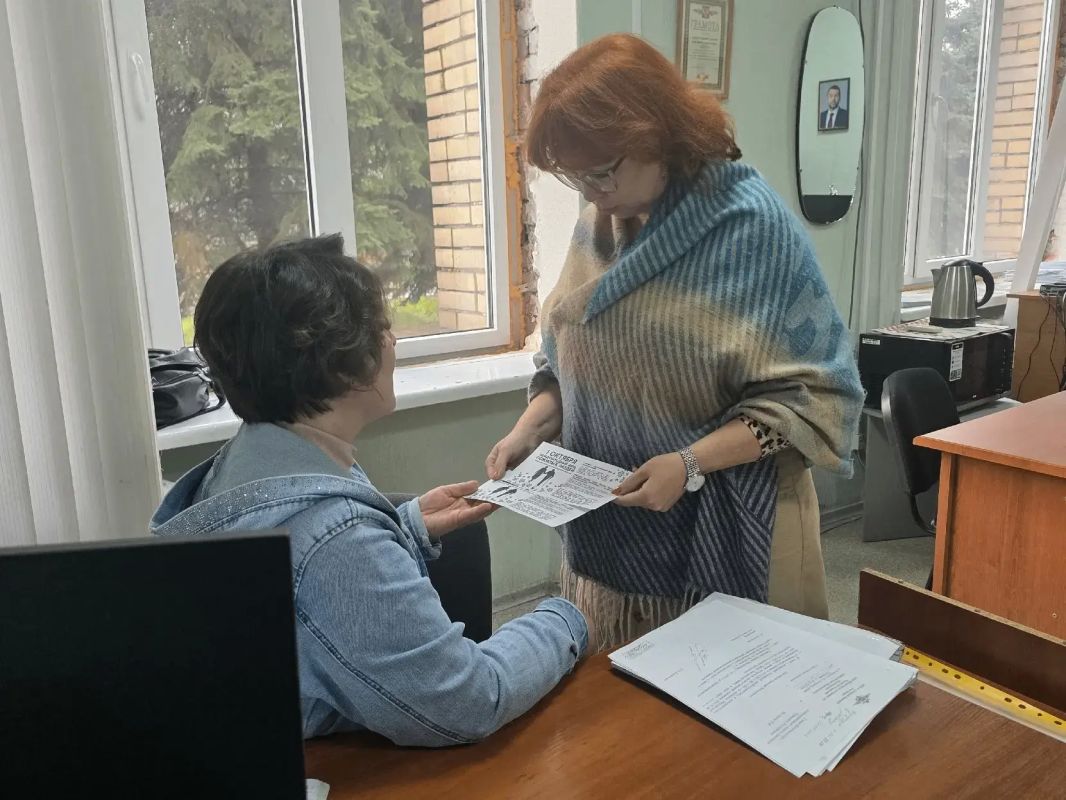 В Ясиноватском муниципальном округе прошла информационная акция к Международному дню пожилых людей В Ясиноватском муниципальном округе прошла информационная акция к Международному дню пожилых людей