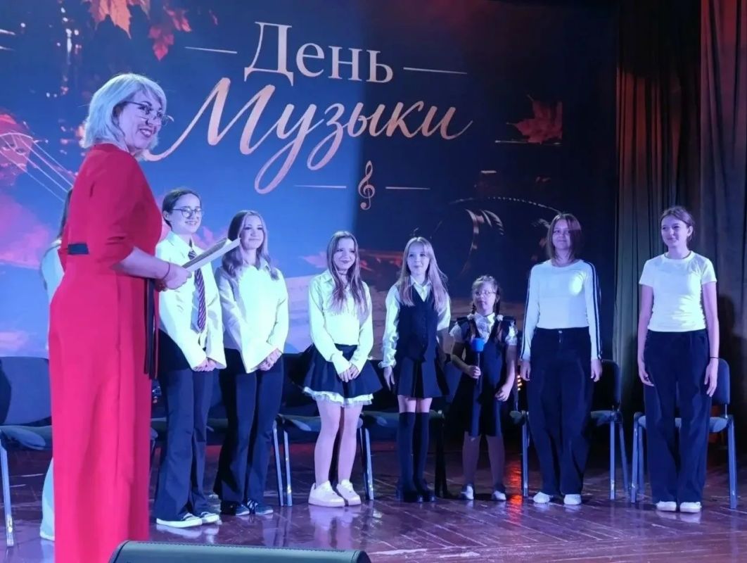 В Снежном отметили Международный день музыки В Снежном отметили Международный день музыки