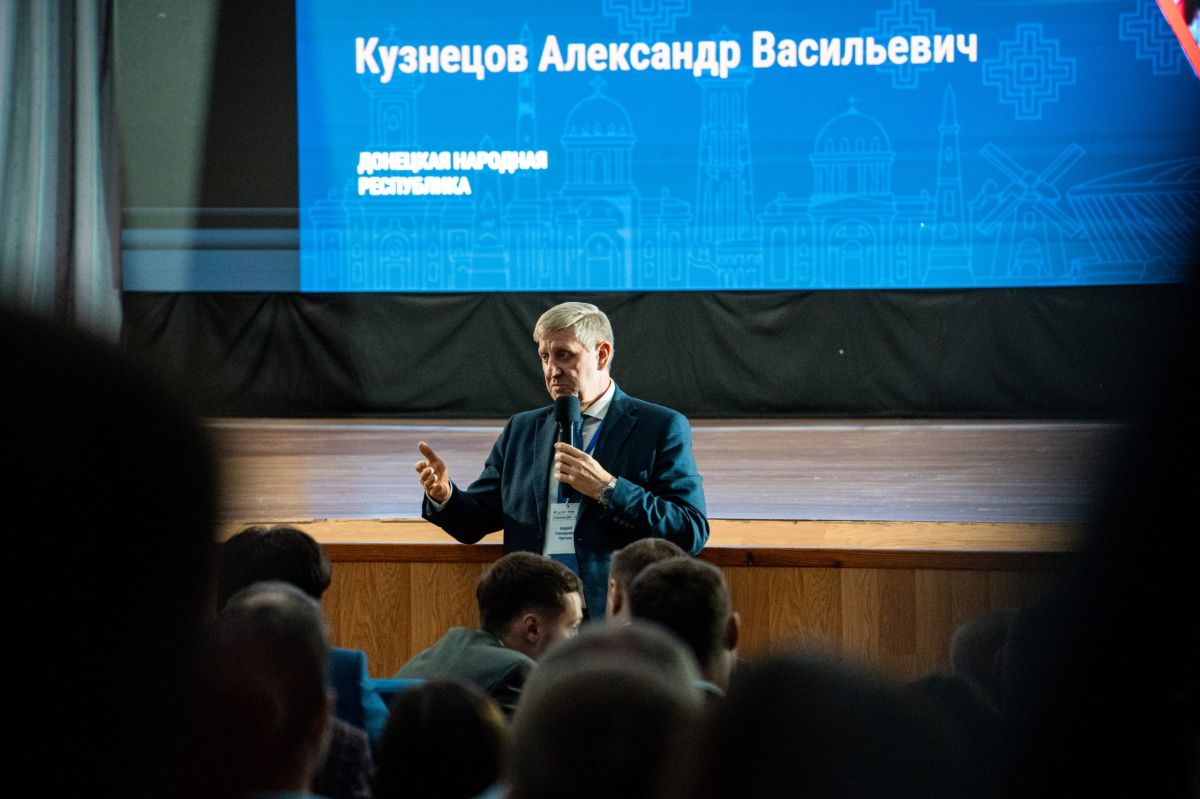 Кирилл Макаров: Нам не нужны новые квартиры, если в них некому жить Кирилл Макаров: Нам не нужны новые квартиры, если в них некому жить