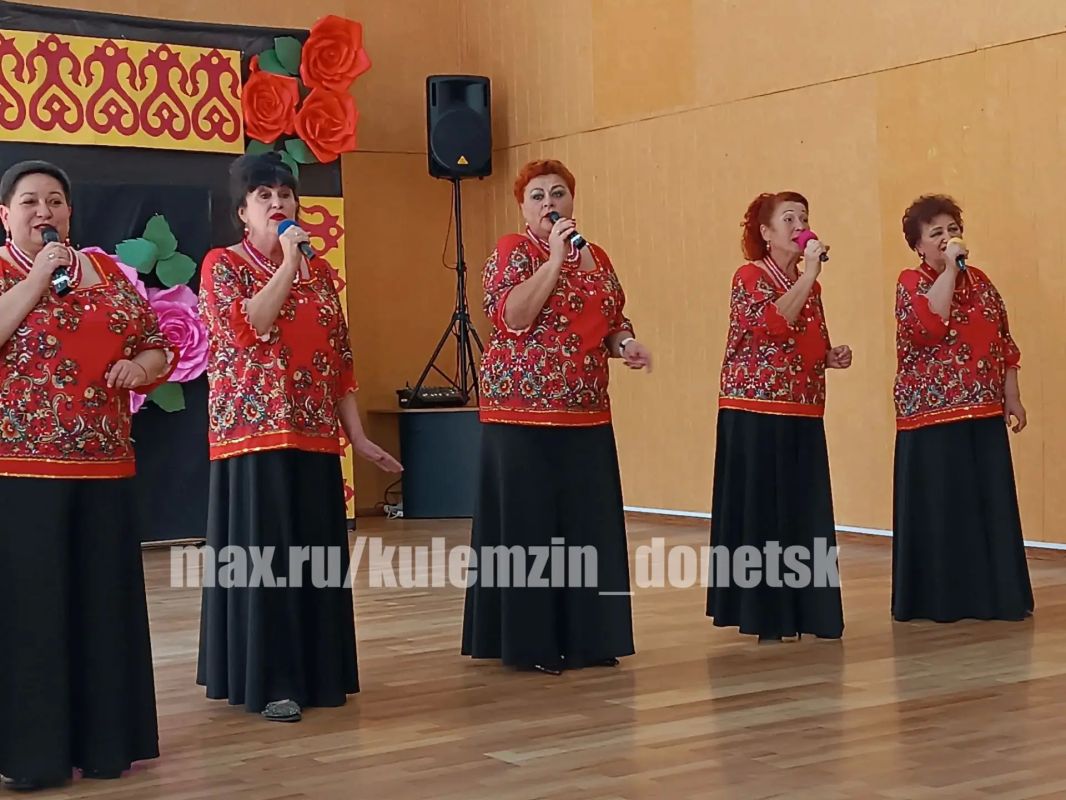 Сегодня, во Дворце культуры «Смолянка» прошел праздничный концерт Сегодня, во Дворце культуры «Смолянка» прошел праздничный концерт