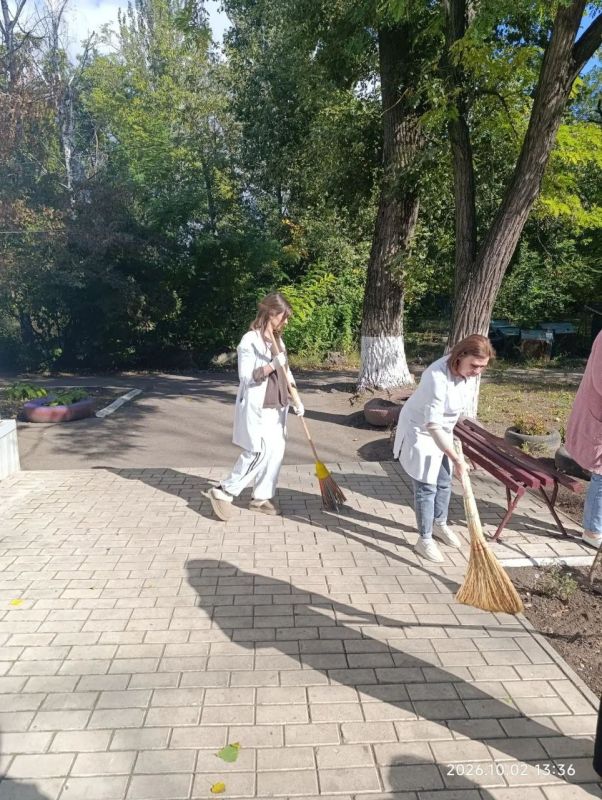 К субботнику присоединились предприятия и учреждения Кировского внутригородского района города Донецк! К субботнику присоединились предприятия и учреждения Кировского внутригородского района города Донецк!
